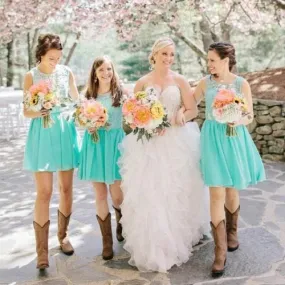 Country Mint Lace Top Chiffon Short Bridesmaid Dresses with Cowboy Boots