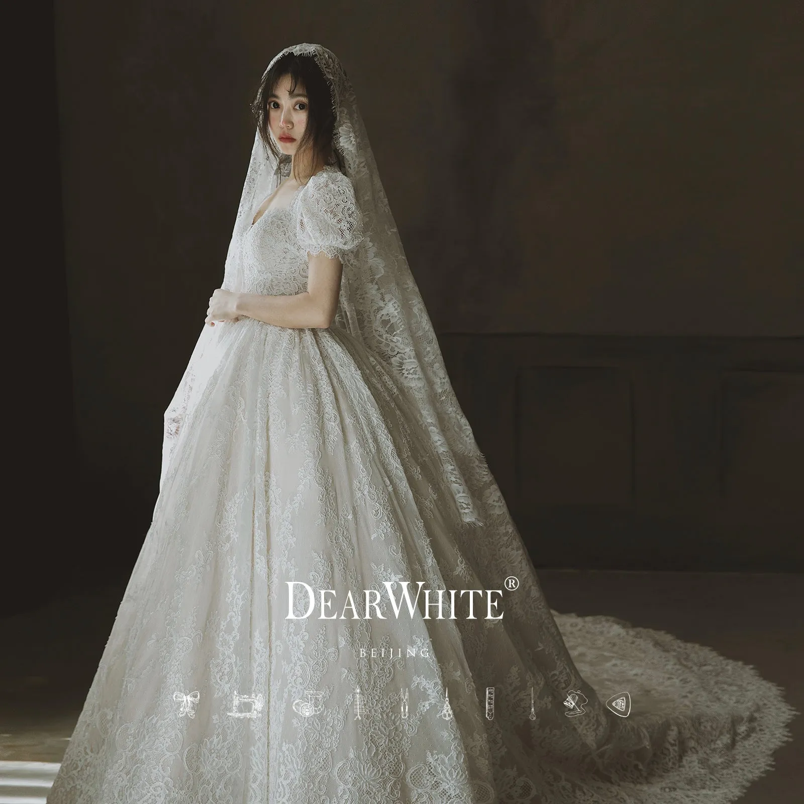 Early Spring 2023 heart original big trailing lace wedding bridal dress- Alice of Hearts