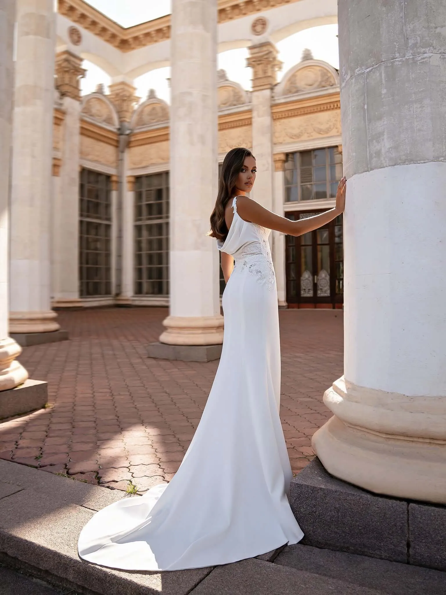 Filis - Fit and Flare Crepe Wedding Dress