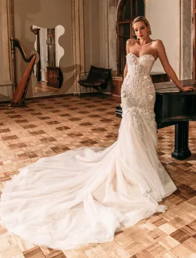 Flashy White Wedding Dress