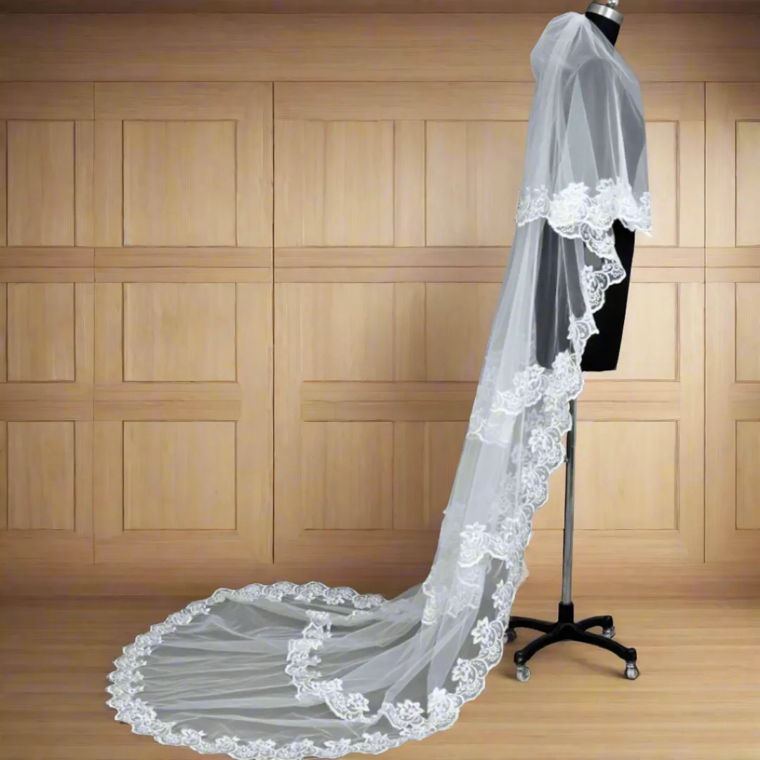 GownLink Bridal Veil  A 3.5mtr Cascade of Beauty with Comb GLV093L