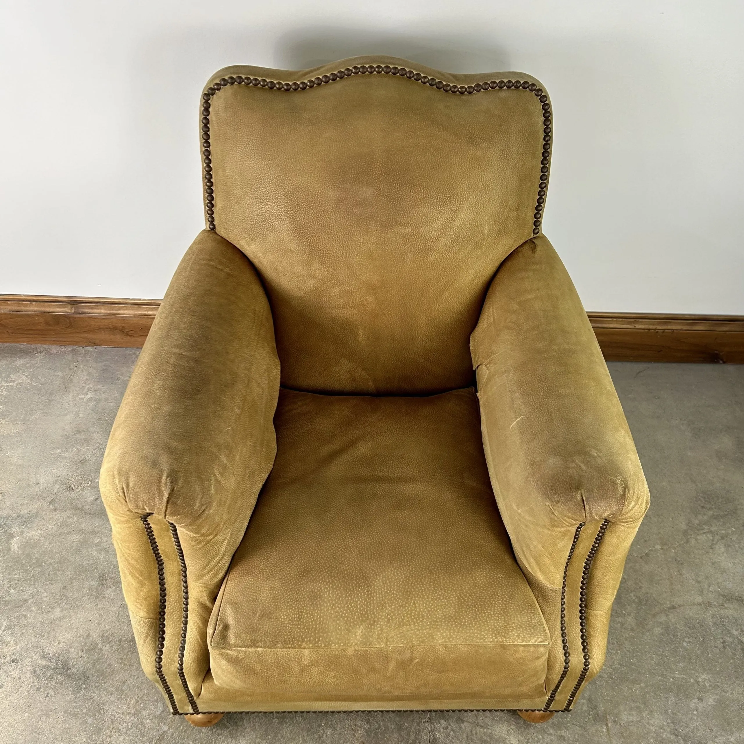 Lounge Chair, Pig Skin, Western Style, Bronze Nail Heads
