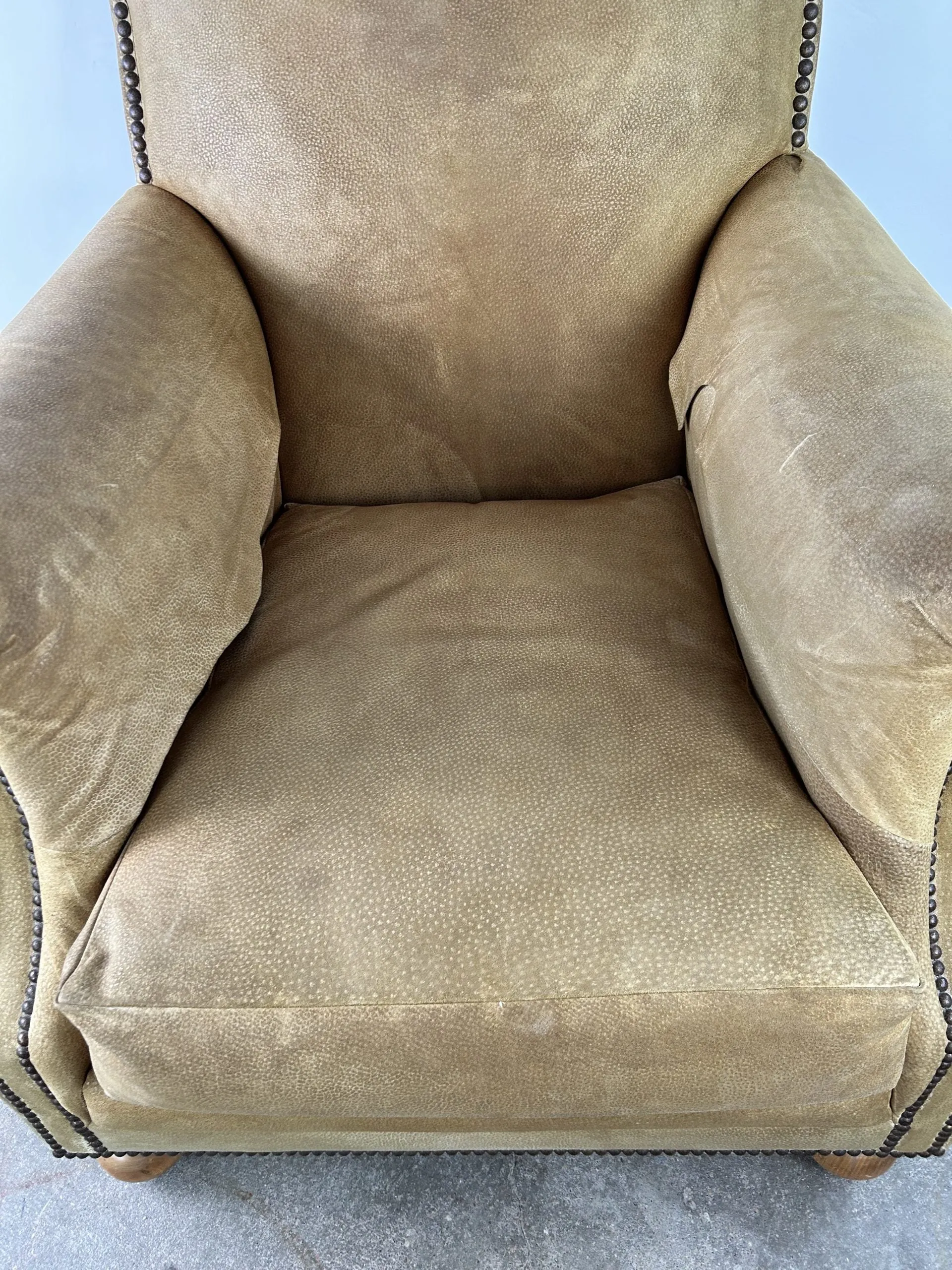 Lounge Chair, Pig Skin, Western Style, Bronze Nail Heads