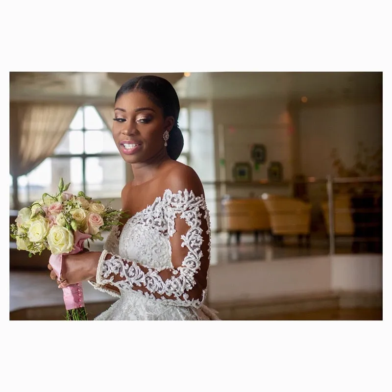 Luxury Long Sleeve Ball Gown Wedding Dress Illusion Top Pearl Beaded Lace Bridal Gown