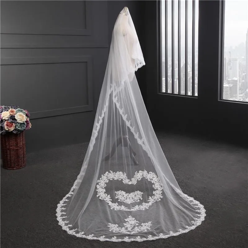 One-Tier Wedding Veil UK Tulle Lace Edge Chapel Veils Appliques TS91020