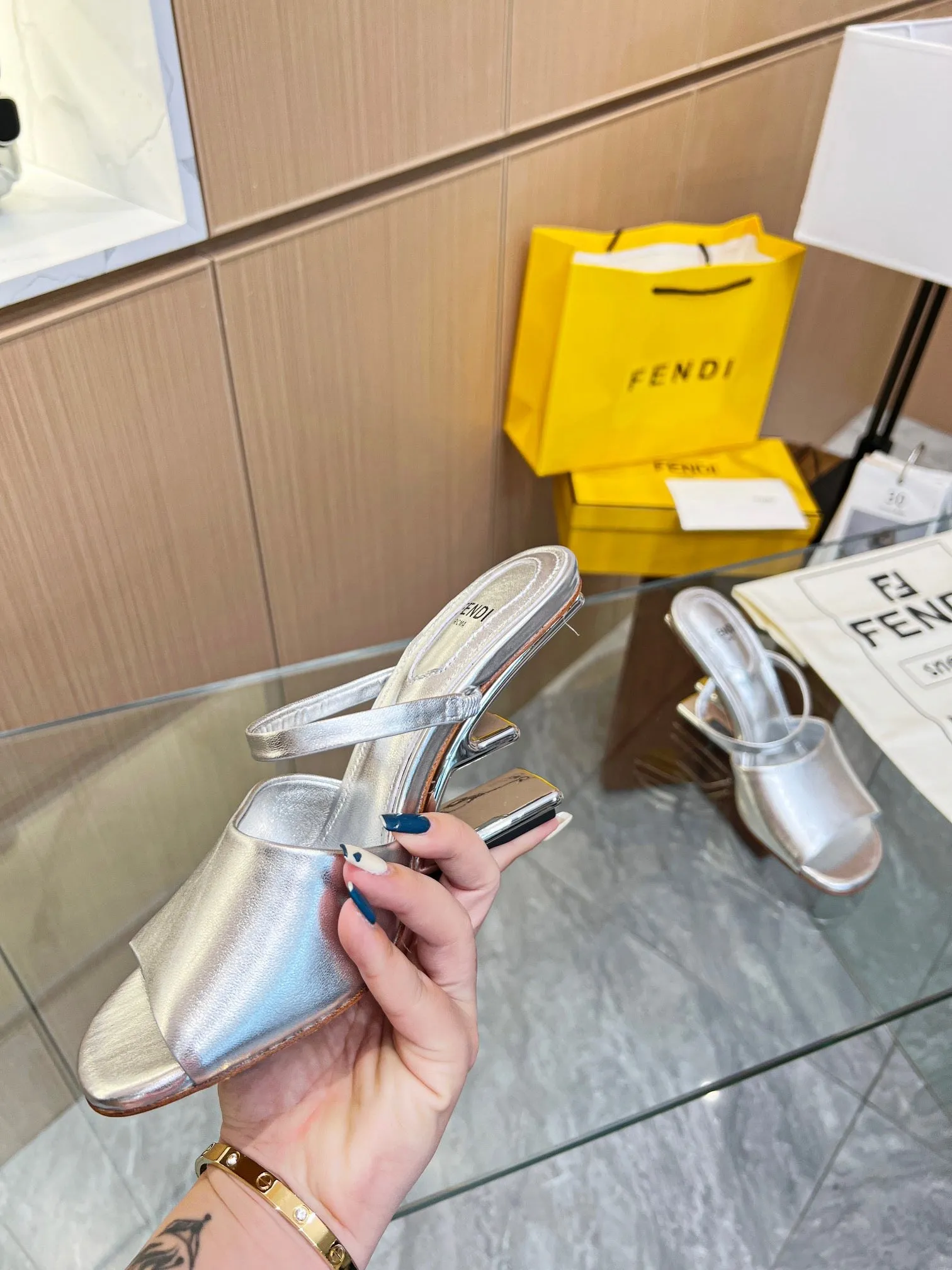 SE1149 FF First High-Heeled Sandals / Size5-11