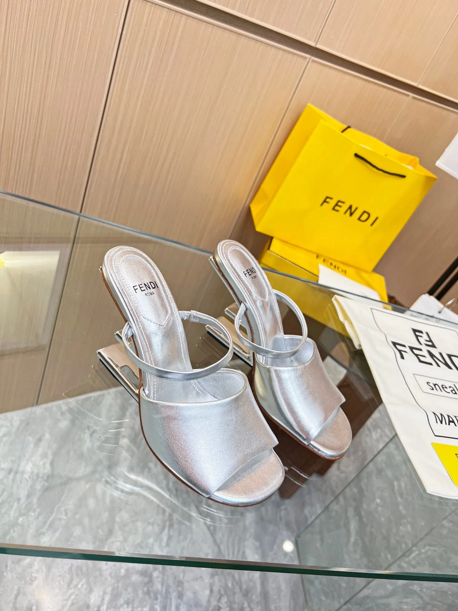 SE1149 FF First High-Heeled Sandals / Size5-11