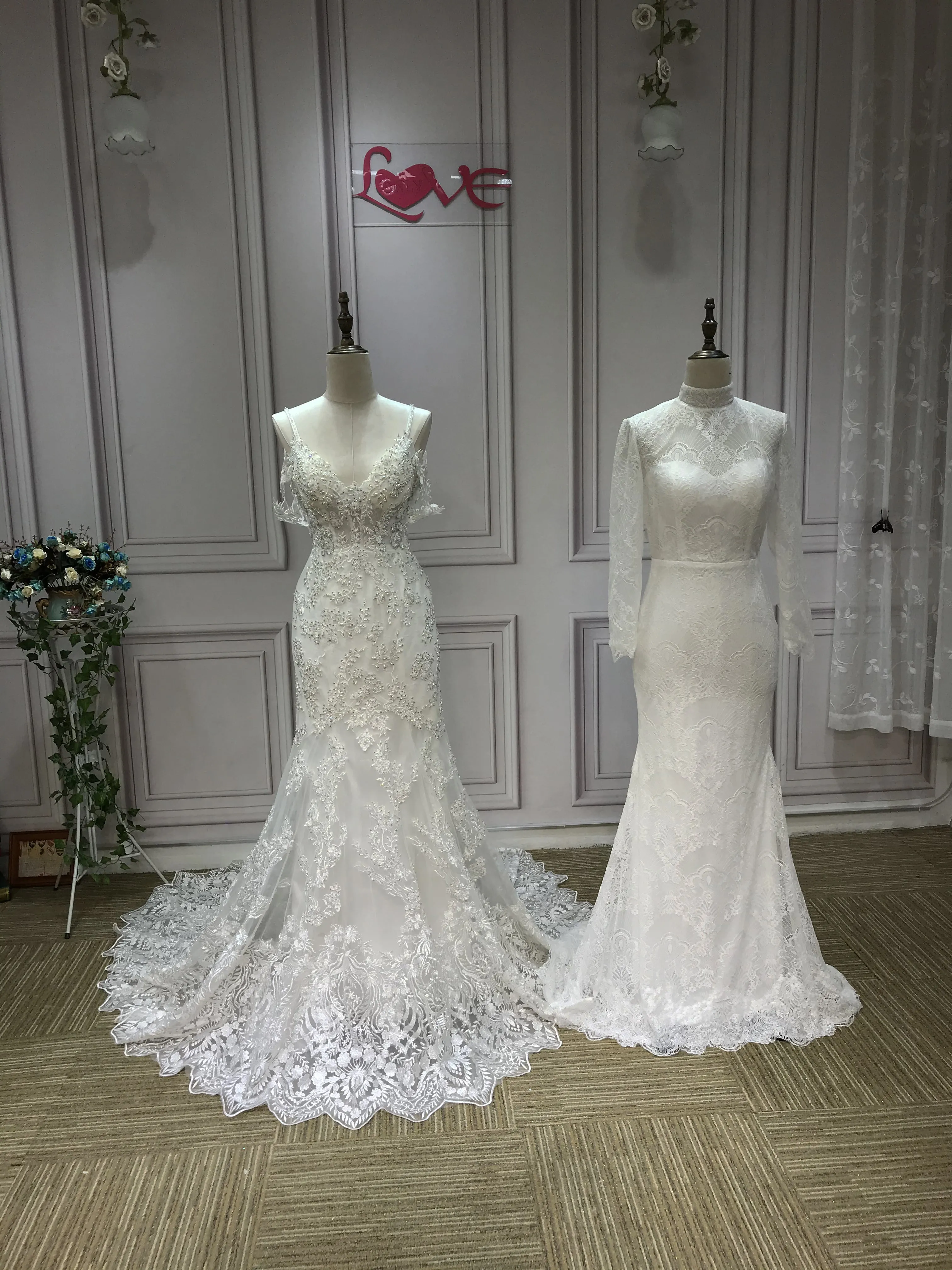Spaghetti off shoulder lace appliques crystals rhinestones pearls beaded mermaid fit and flare wedding dress 2024