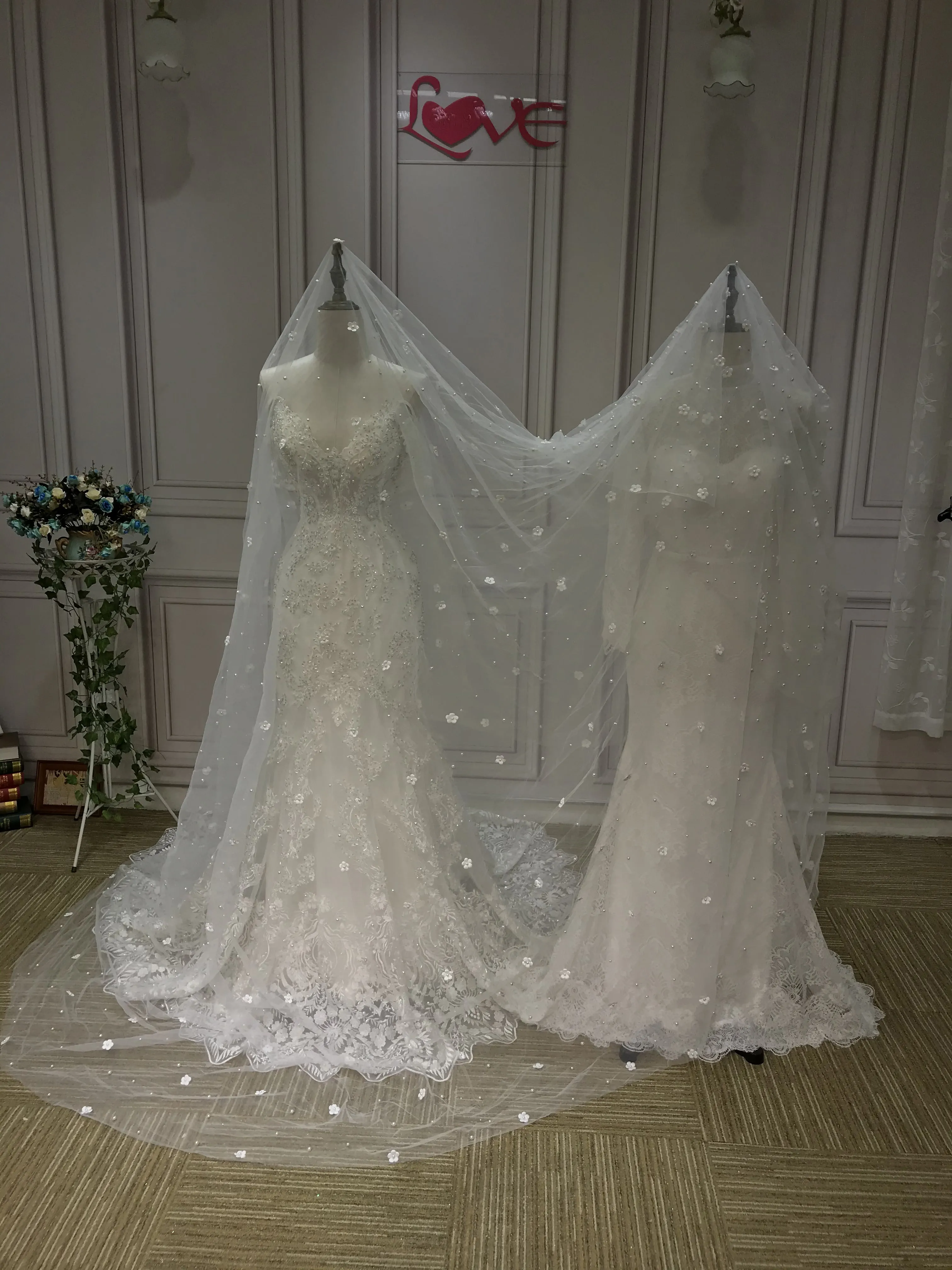 Spaghetti off shoulder lace appliques crystals rhinestones pearls beaded mermaid fit and flare wedding dress 2024