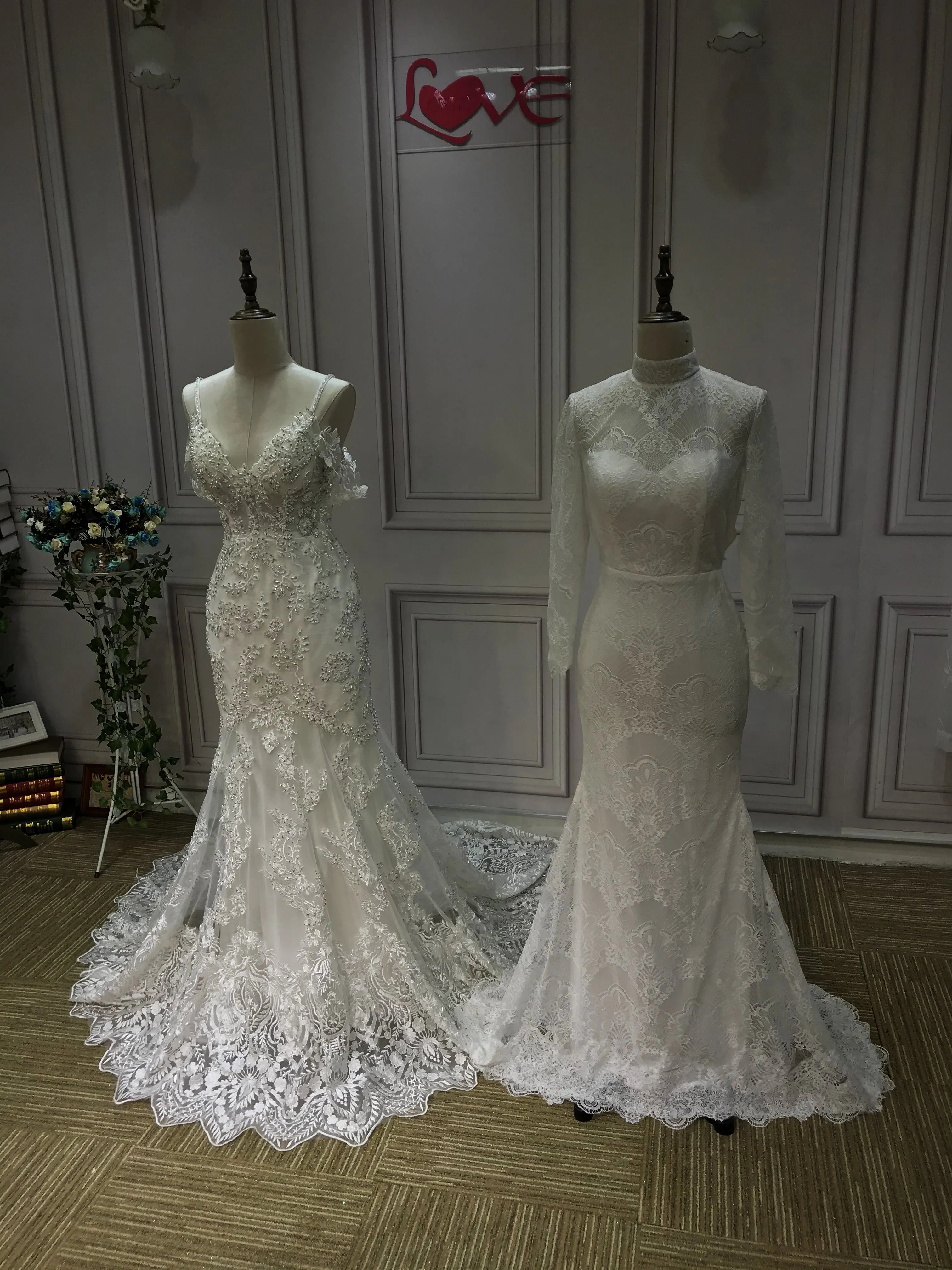 Spaghetti off shoulder lace appliques crystals rhinestones pearls beaded mermaid fit and flare wedding dress 2024