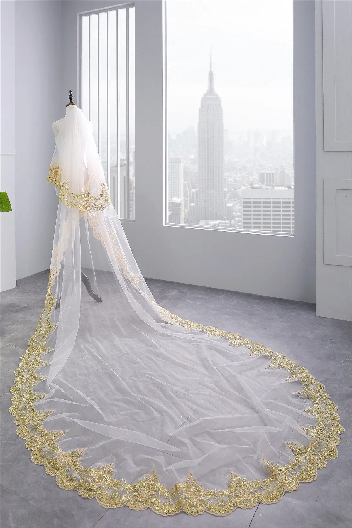 Two-Tier Wedding Veil UK Tulle Lace Edge Cathedral Veils Golden Appliques TS91023