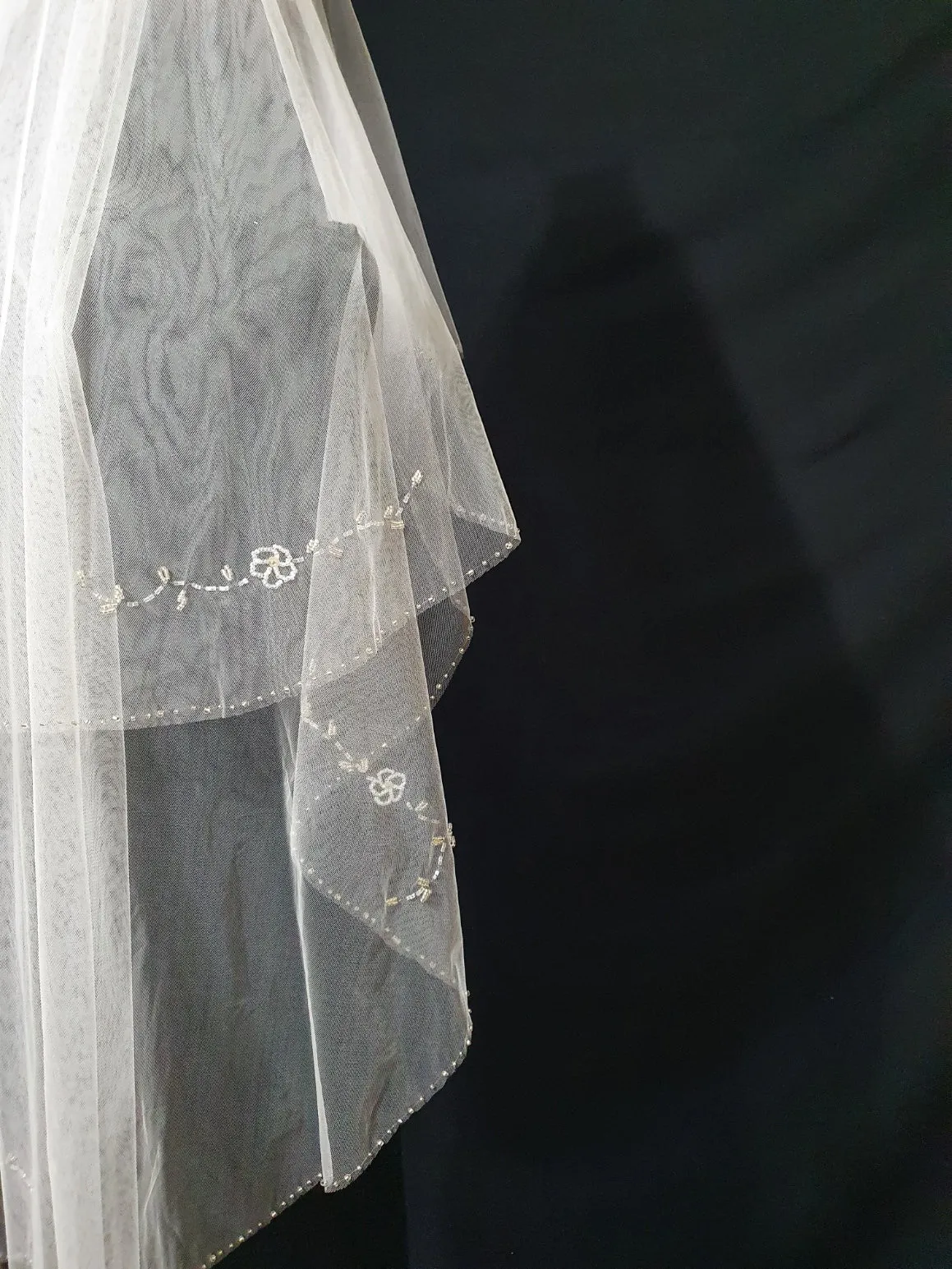 Veil 320misc: Fingertip beaded edge 2 tier