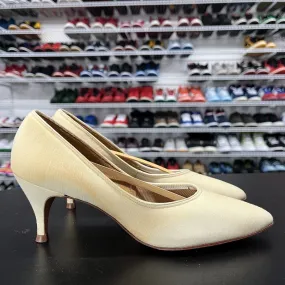 Vintage Naturalizer Women's White Peau De Soie Low Heel Cream Size 6.5