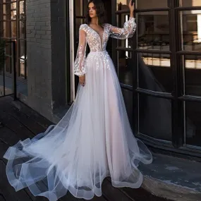 Women's V-neck Long Sleeved Lace Wedding Dress